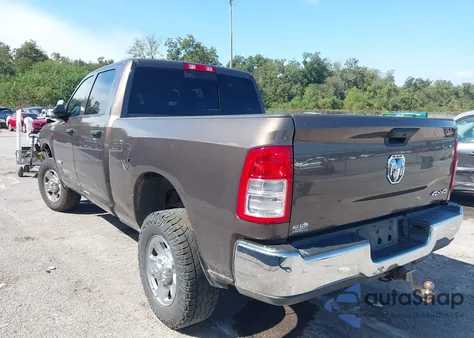 2021 Ram 2500 Tradesman 4X4 6'4 Box from USA, damaged, VIN 3C6UR5CJ2MG624237